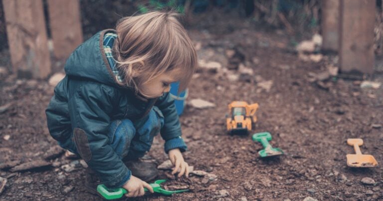 outdoor toddler activities