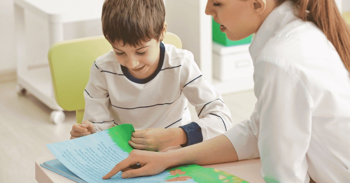 teacher teaching reading