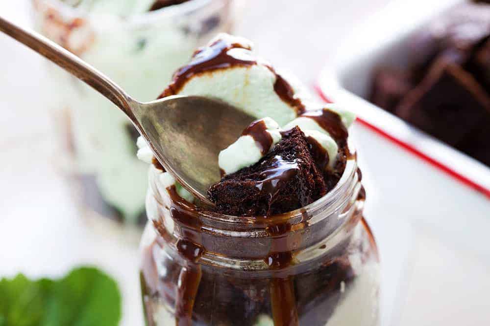 Mason Jars Chocolate Peppermint Treats